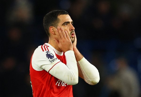 梅里诺：凯塞多的犯规很恶劣，好在我的脚踝柔韧性相比好