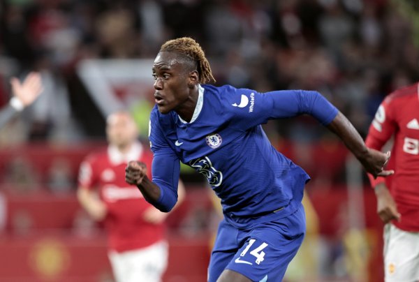 首开记载！查洛巴英超进球数上双，其中5球是接角球助攻头球破门